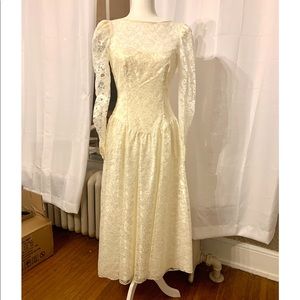 Vintage Alfred Alfonso Wedding Dress